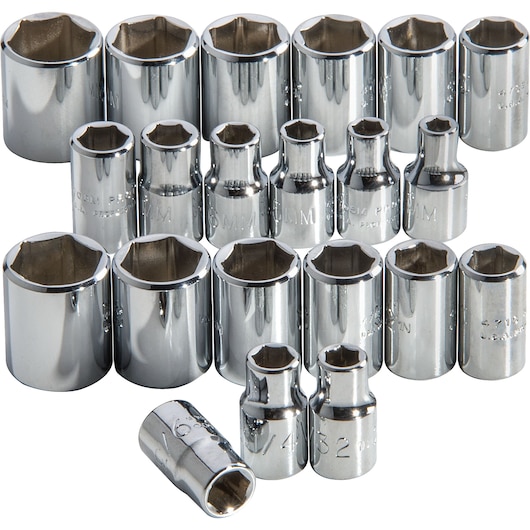 PROTO J52219 chrome socket set with multiple sizes, photography of sockets on white background.